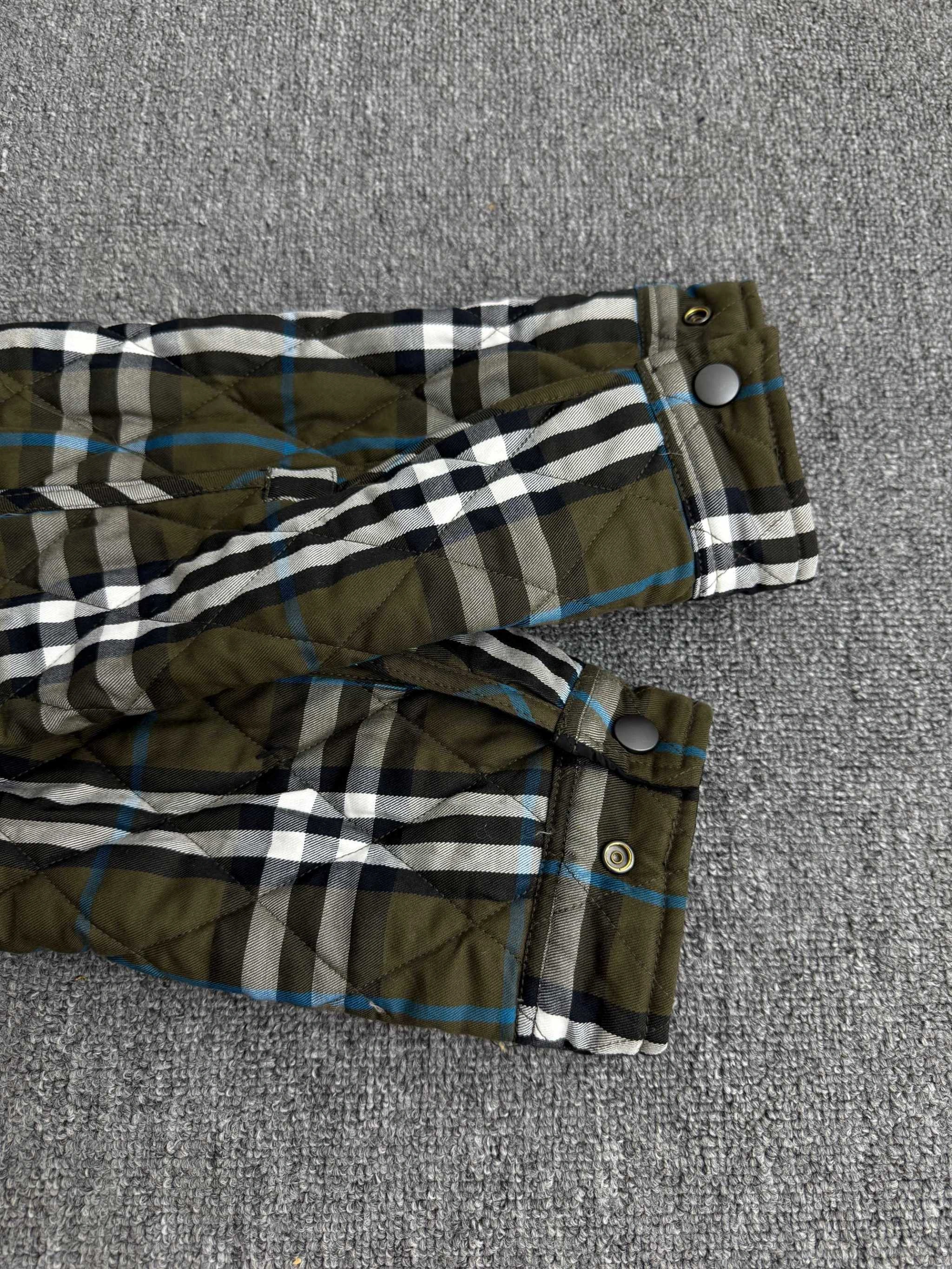 wg.luxury-- 2ur25rry reversible item: E-F431J0107